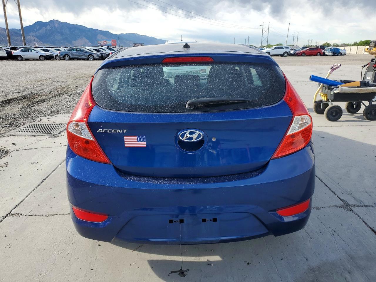 2016 Hyundai Accent Se - Фото 6
