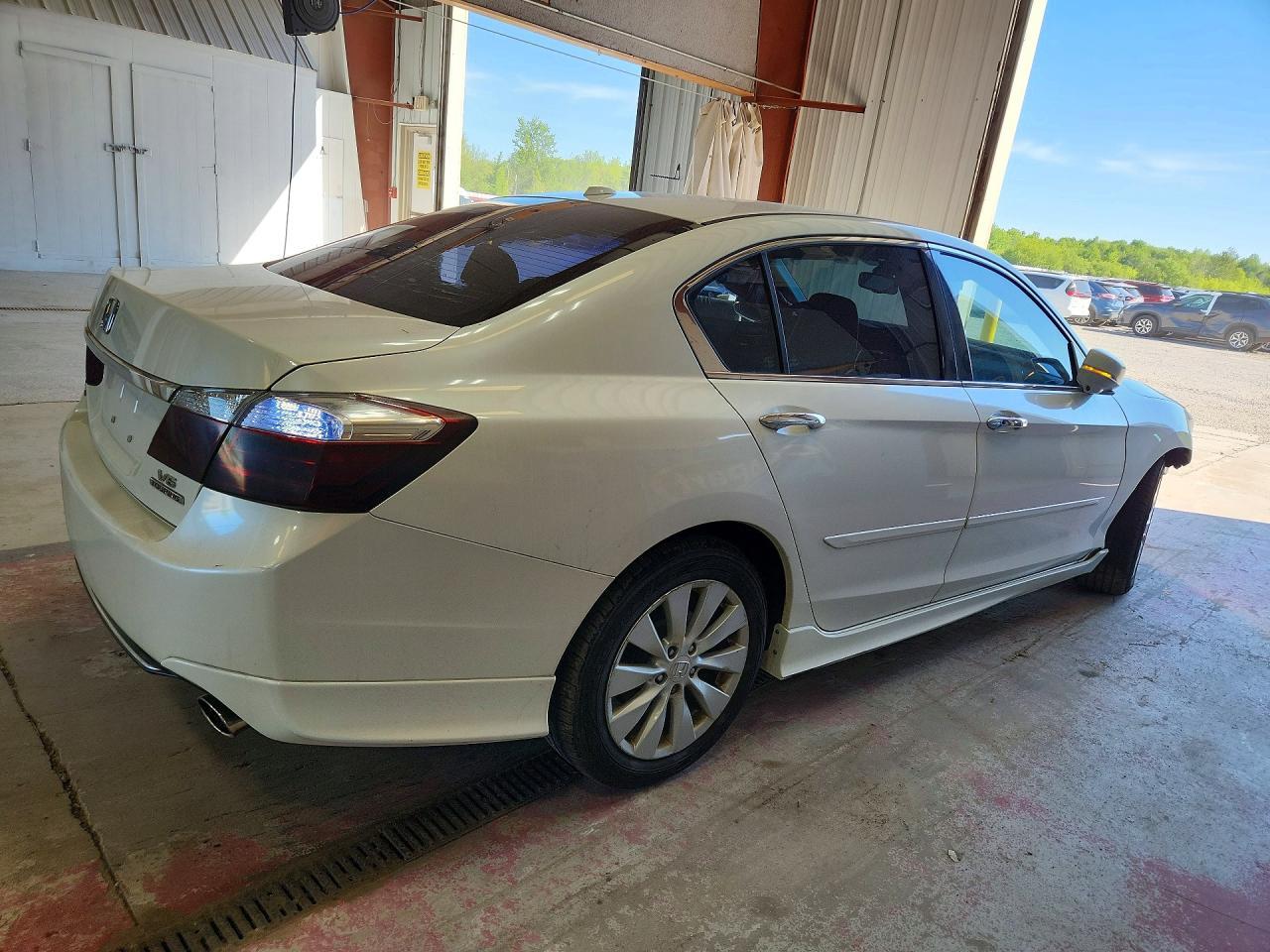 2014 Honda Accord Touring - Фото 3