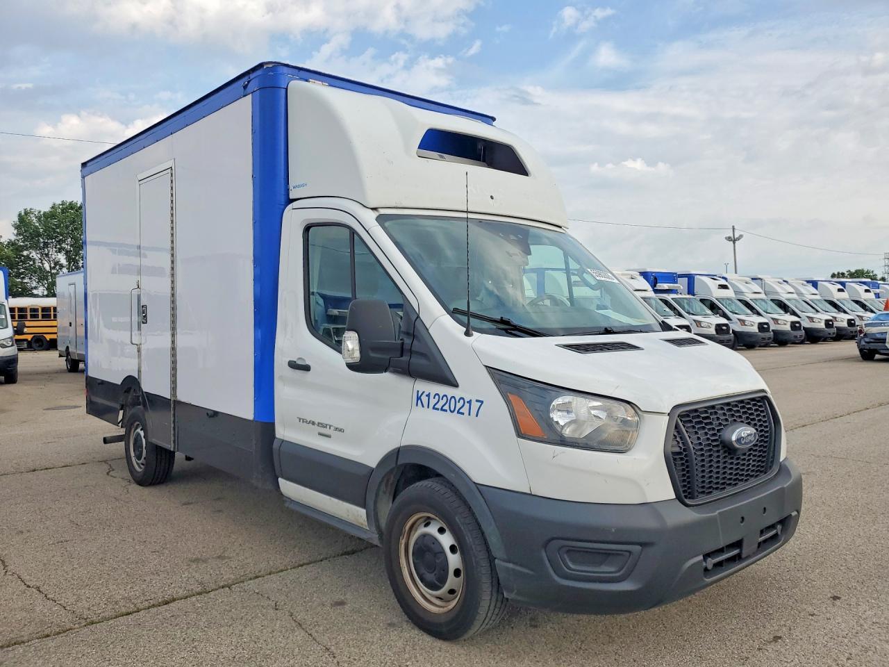 2023 Ford Transit Delivery Truck - Image 4