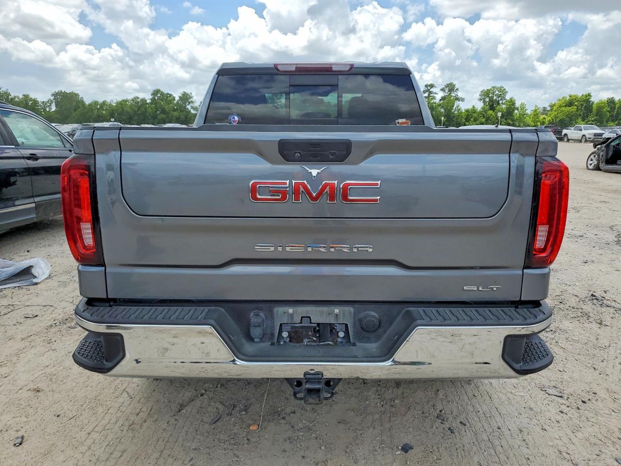2022 GMC Sierra Limited C1500 Slt - Image 6