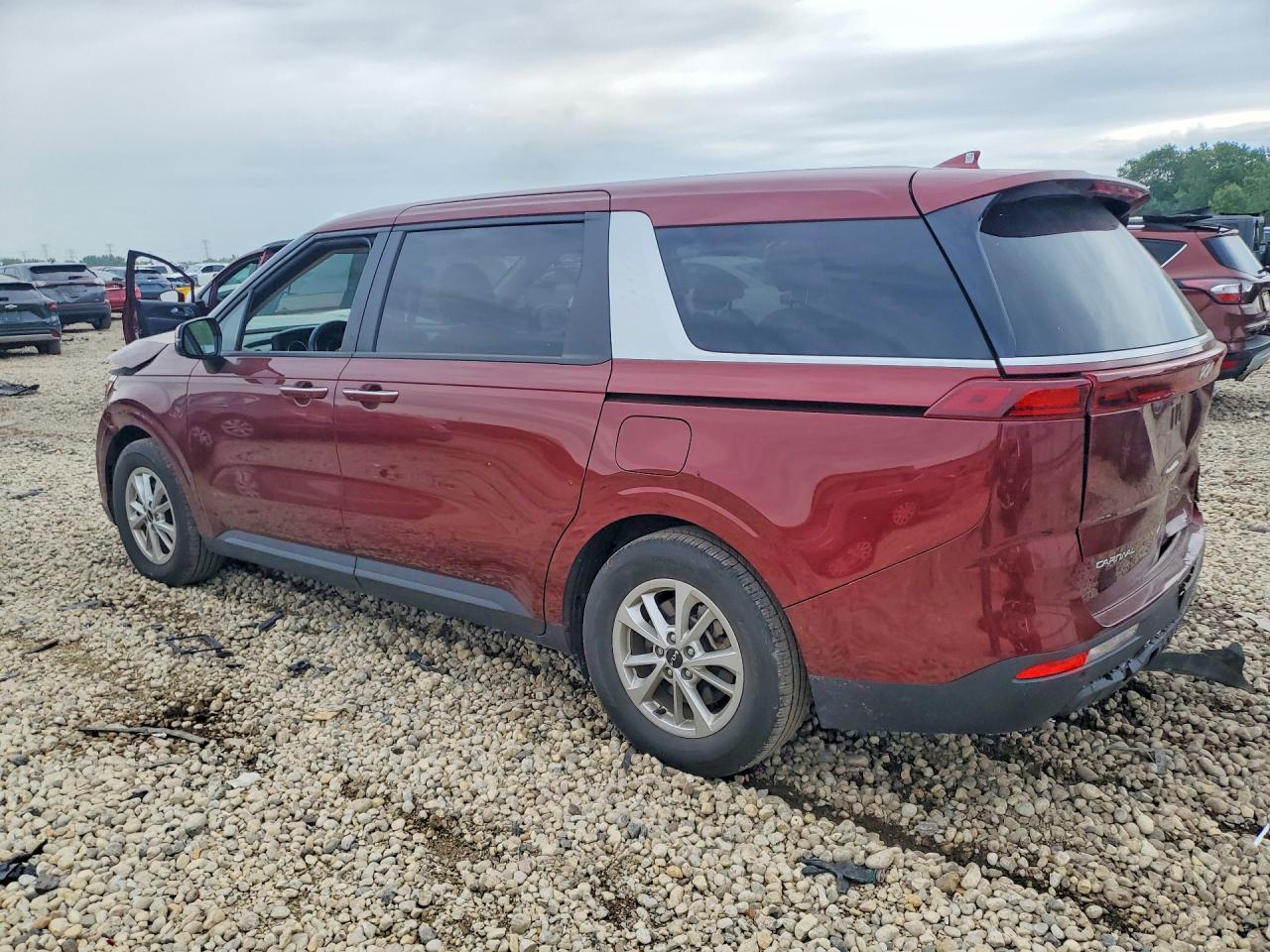 2024 Kia Carnival Lx - Фото 2