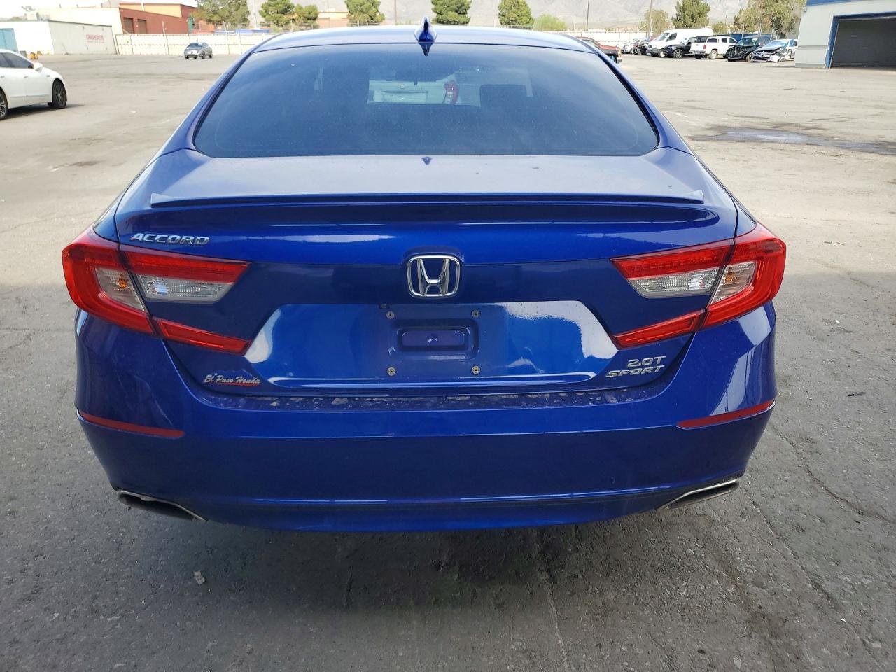 2018 Honda Accord Sport - Image 6