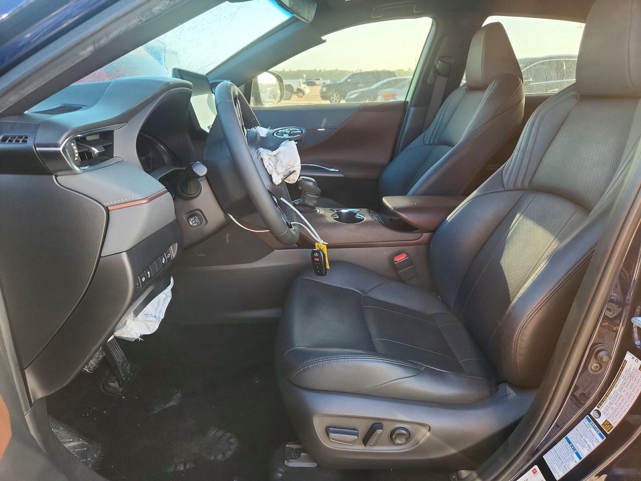 2021 Toyota Venza Xle - Image 7