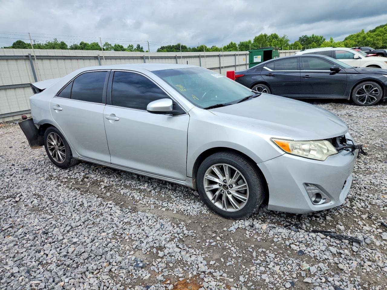 2012 Toyota Camry Le - Фото 4