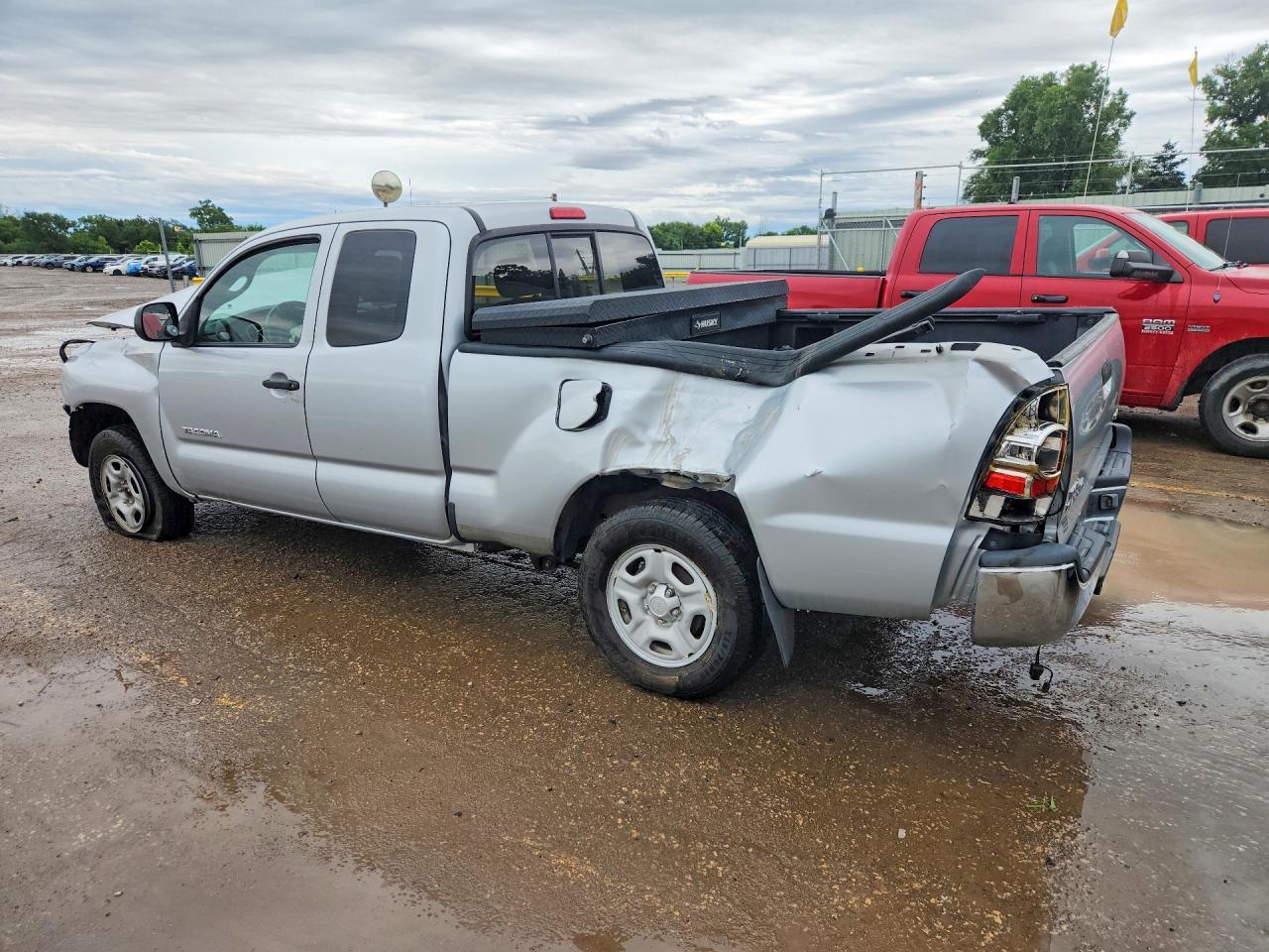2006 Toyota Tacoma Access Cab - Image 2