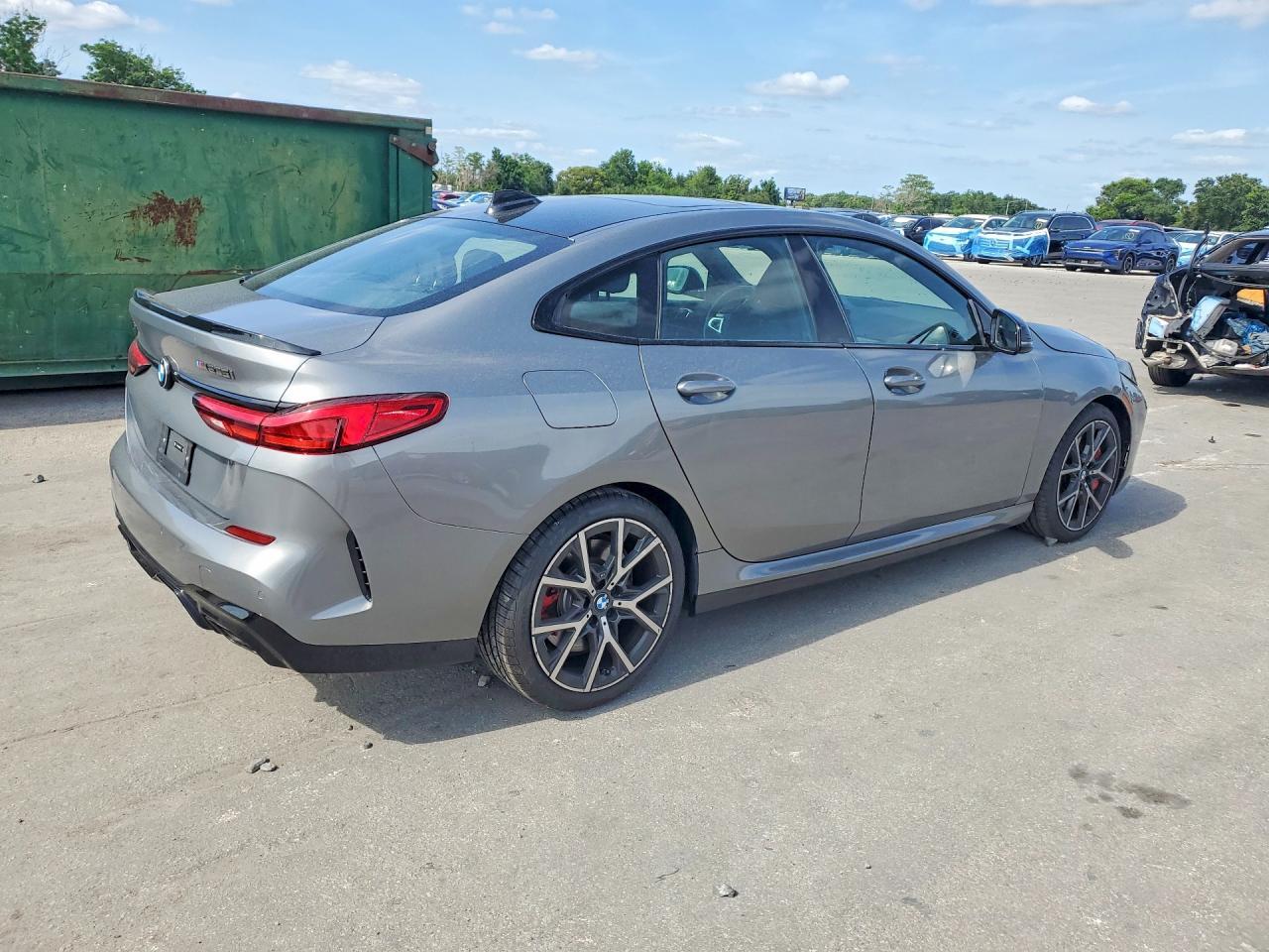 2024 BMW M235Xi - Фото 3
