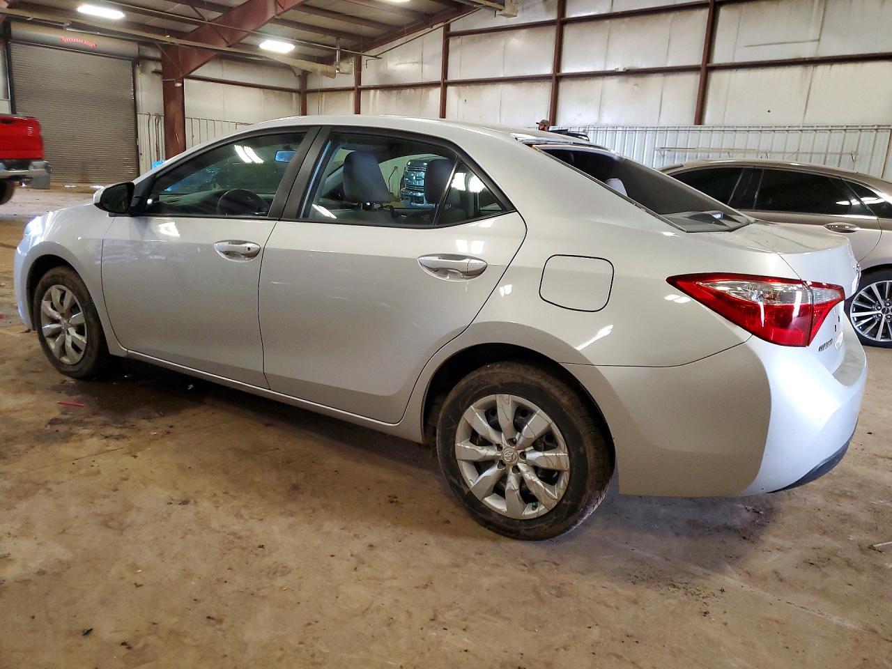 2016 Toyota Corolla Le - Фото 2