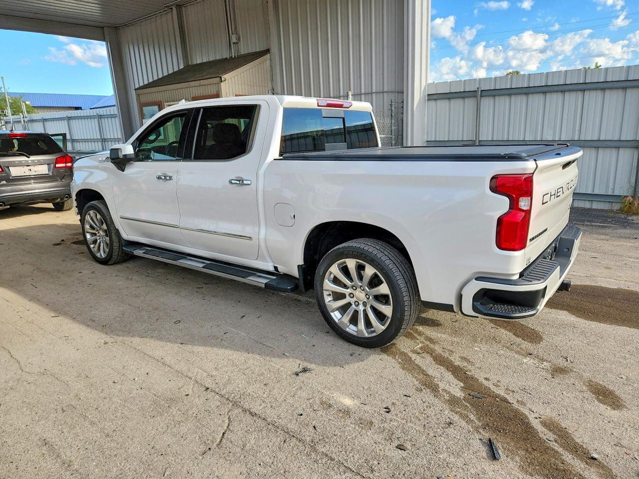 2020 Chevrolet Silverado K1500 High Country - Фото 2