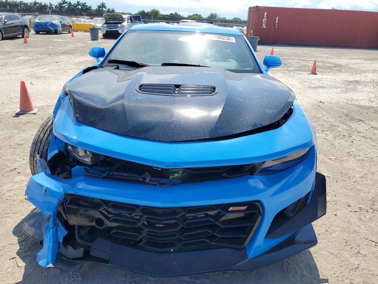 2022 Chevrolet Camaro Lt1 - Фото 5