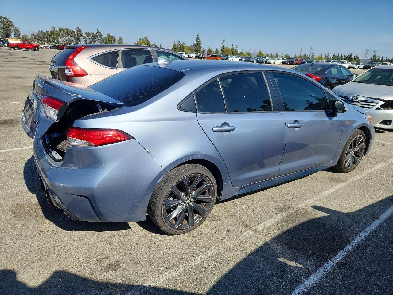 2023 Toyota Corolla Se - Фото 3