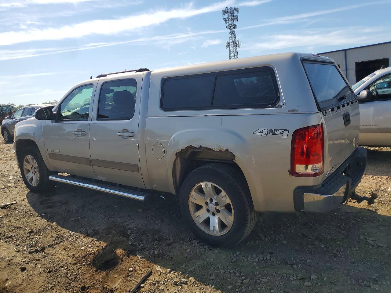 2007 GMC New Sierra K1500 - Image 2