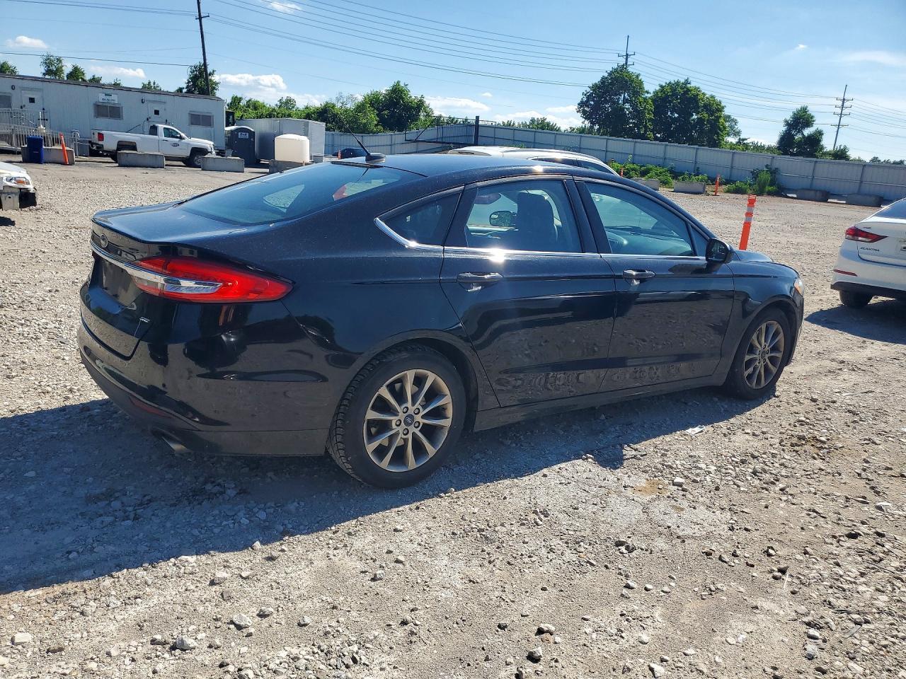 2017 Ford Fusion Se - Image 3
