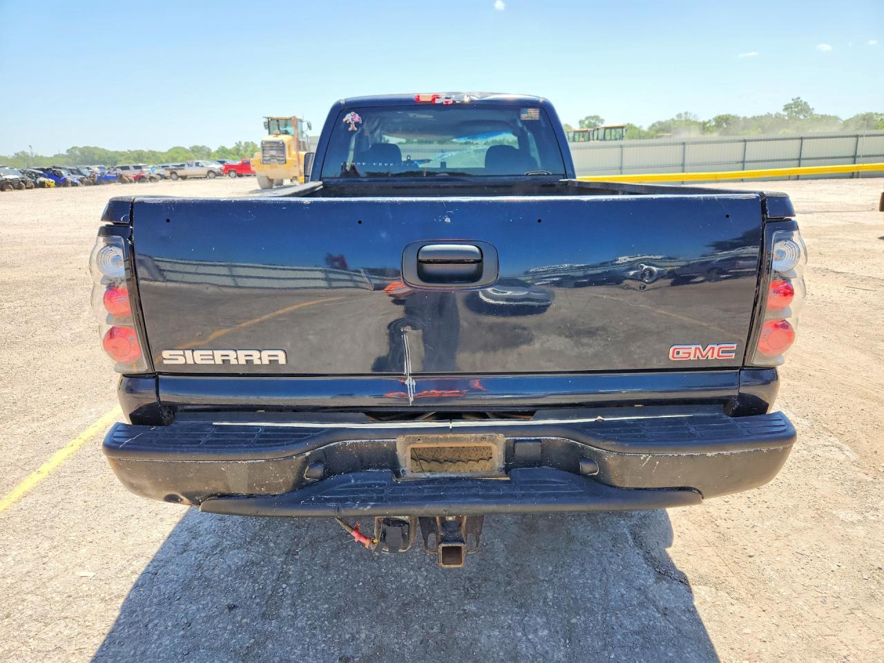 2006 GMC Sierra K2500 Heavy Duty - Фото 6