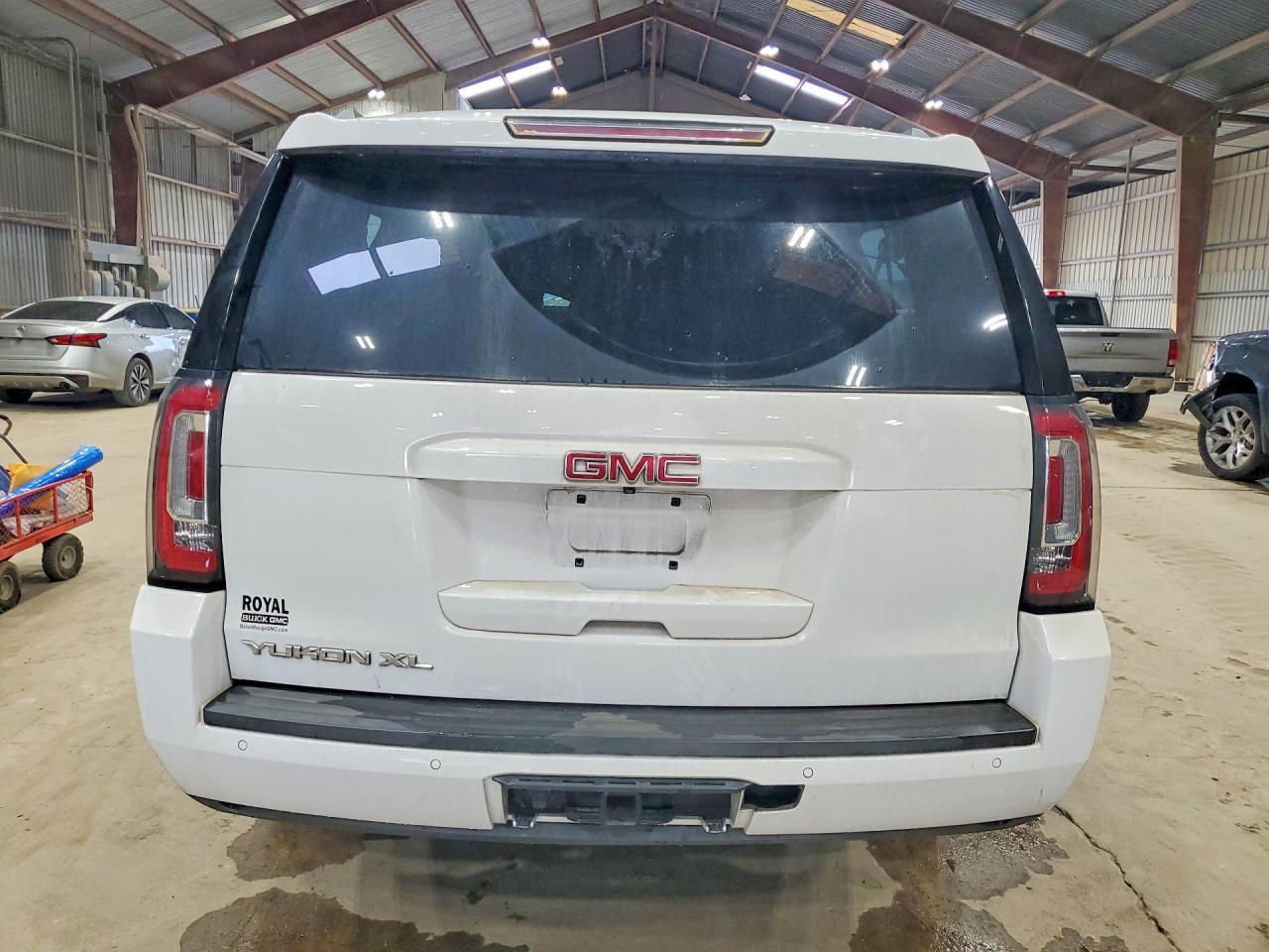 2019 GMC Yukon Xl C1500 Slt - Фото 6