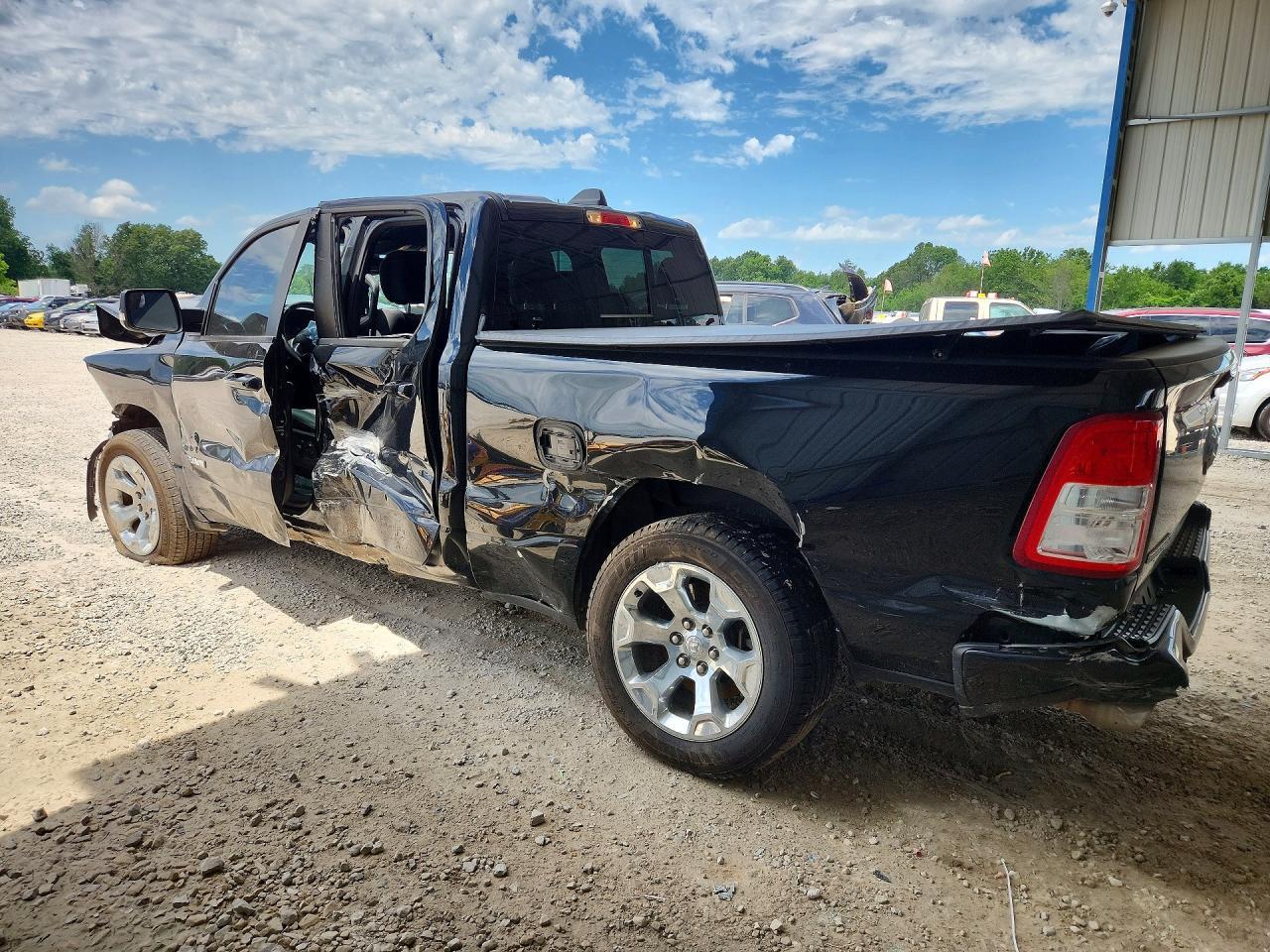 2019 Ram 1500 Big Horn - Фото 2