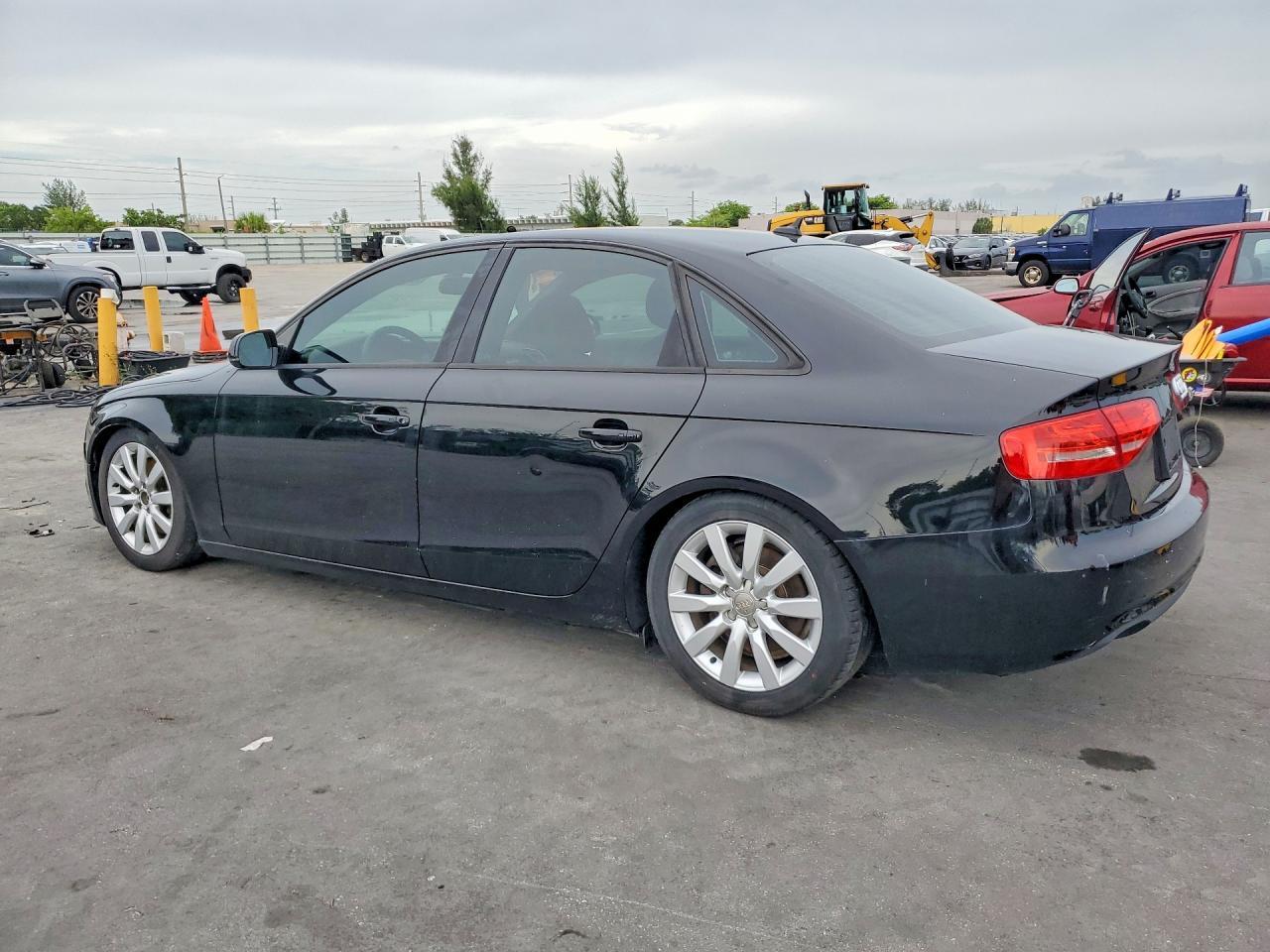 2018 Audi A4 Premium - Фото 2