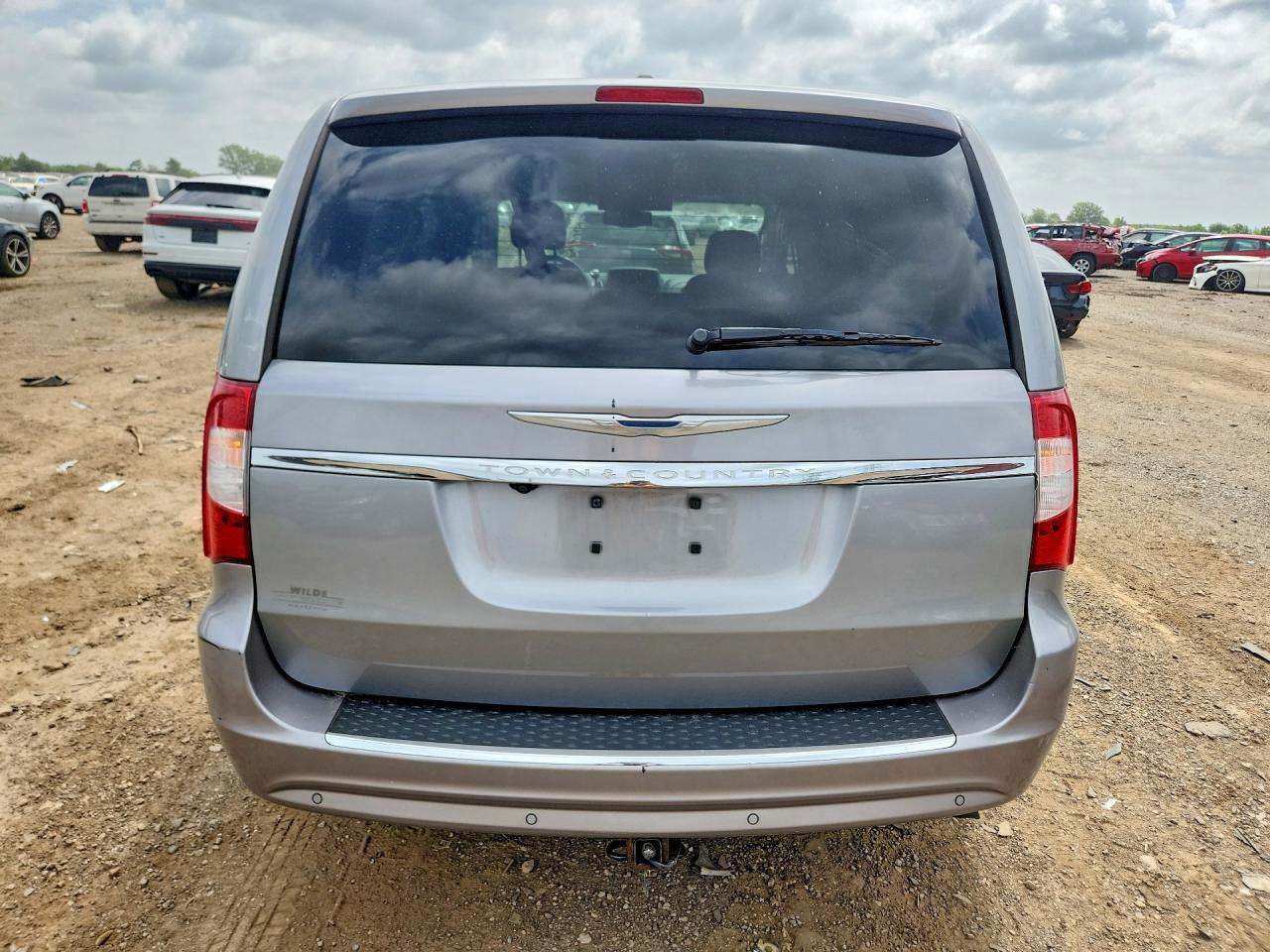 2014 Chrysler Town & Country Touring L - Фото 6