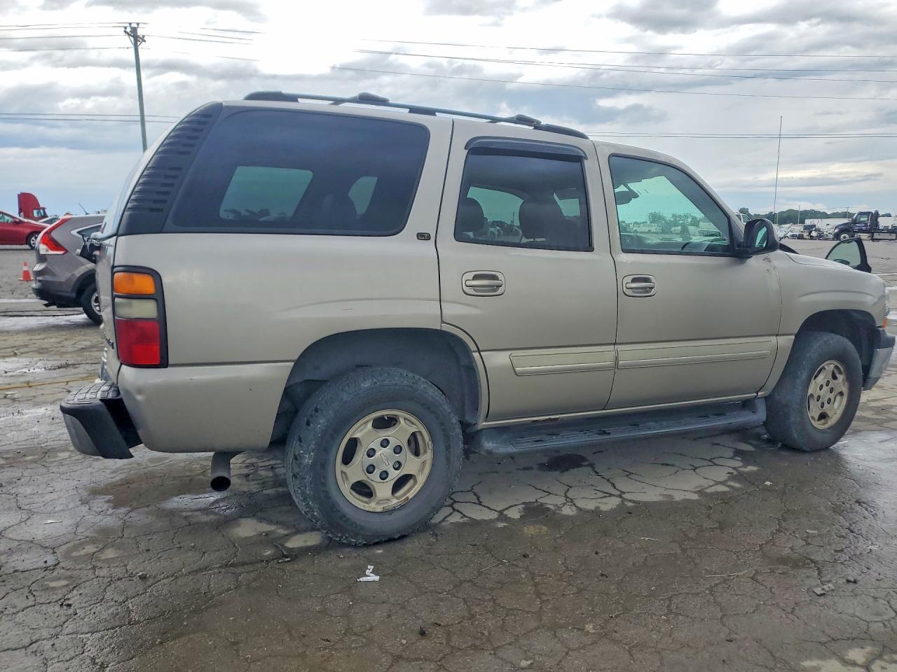 2004 Chevrolet Tahoe K1500 - Image 3