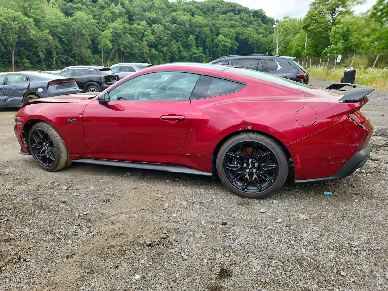 2026 Ford Mustang Gt - Image 2