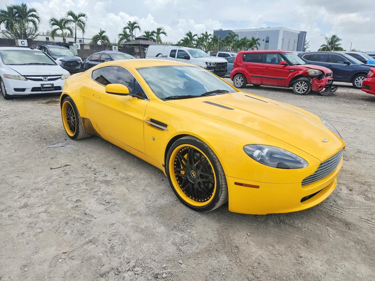 2007 Aston Martin V8 Vantage - Image 4