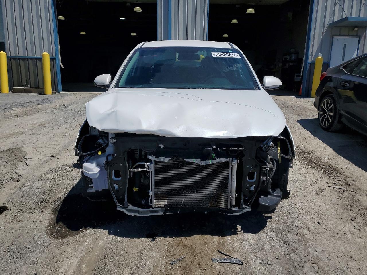 2021 Hyundai Accent Se - Фото 5