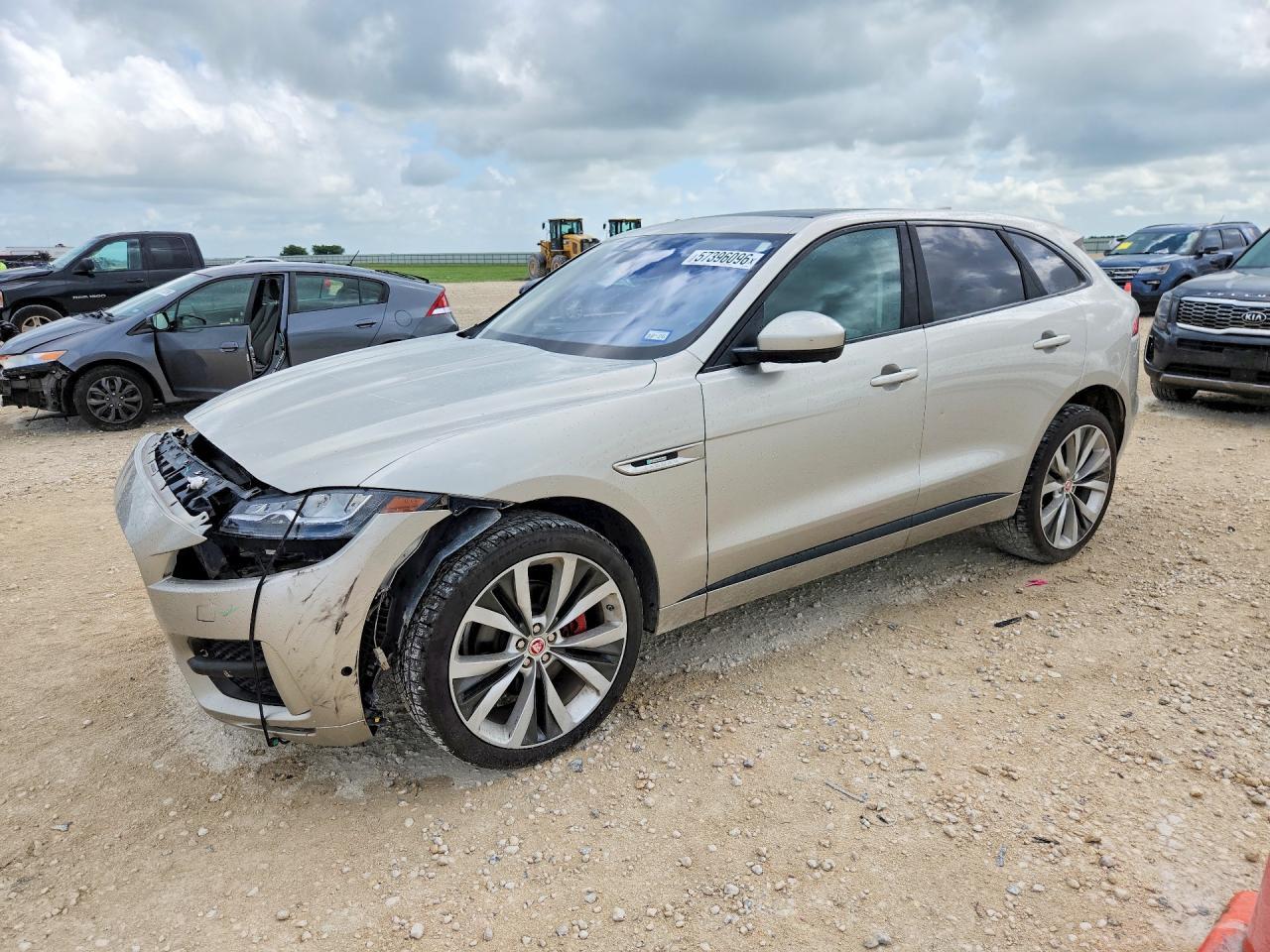 2017 Jaguar F-Pace R - Sport