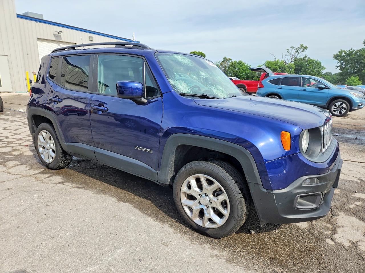 2016 Jeep Renegade Latitude - Image 4