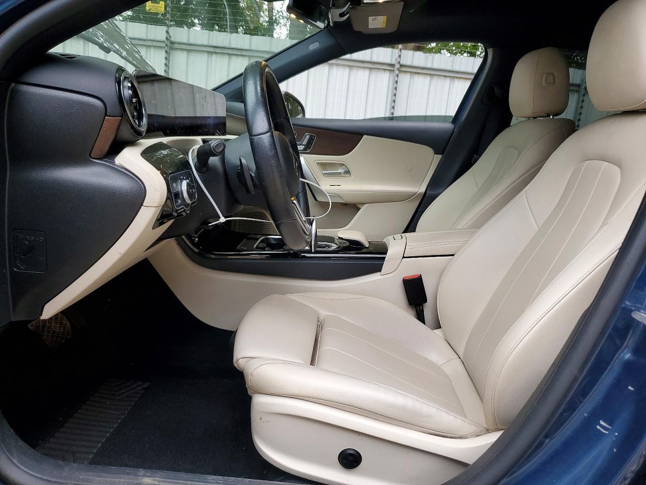 2020 Mercedes-Benz A 220 4Matic - Image 7