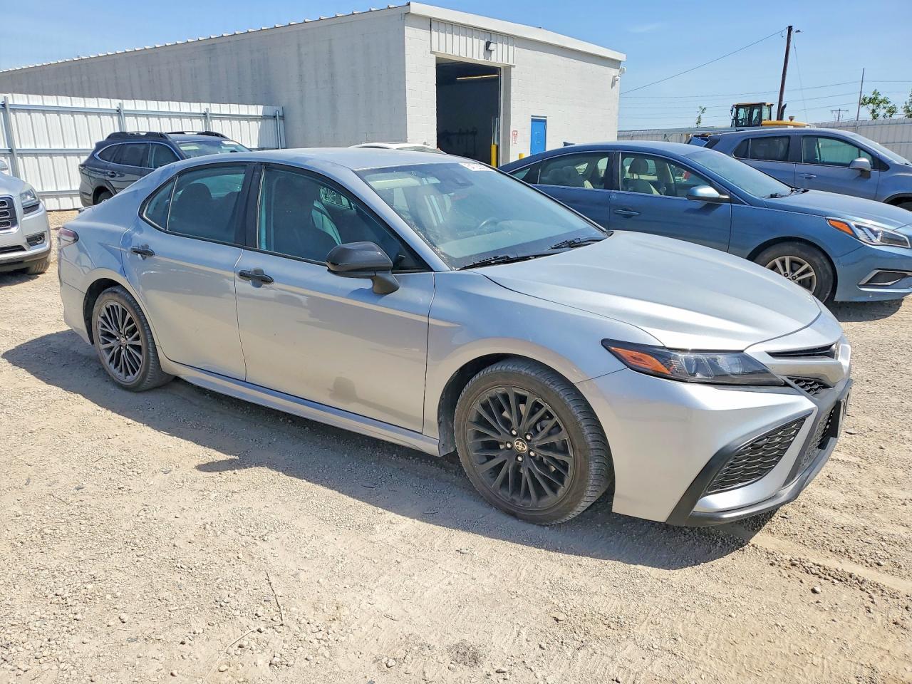 2021 Toyota Camry Se Nightshade - Фото 4