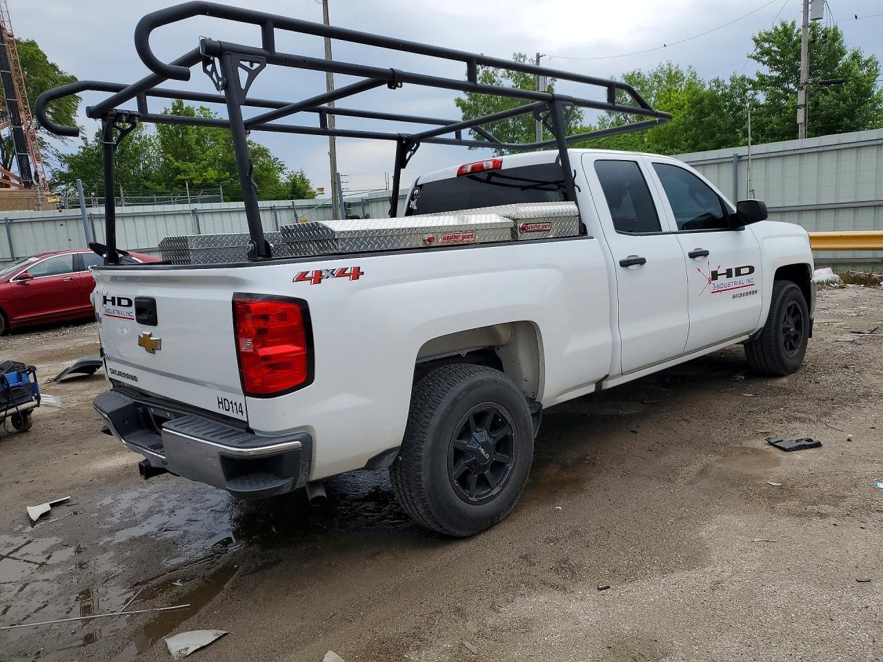 2018 Chevrolet Silverado K1500 - Image 3