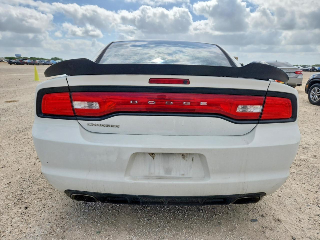 2014 Dodge Charger Se - Image 6