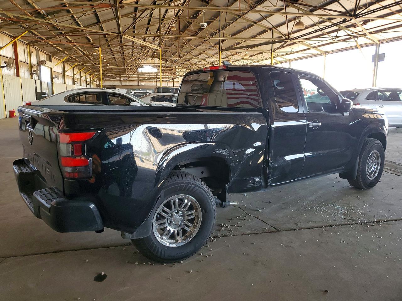 2022 Nissan Frontier S - Image 3