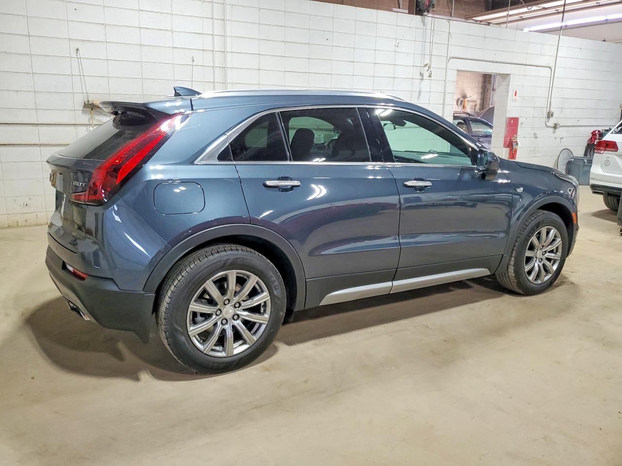 2019 Cadillac Xt4 Premium Luxury - Фото 3