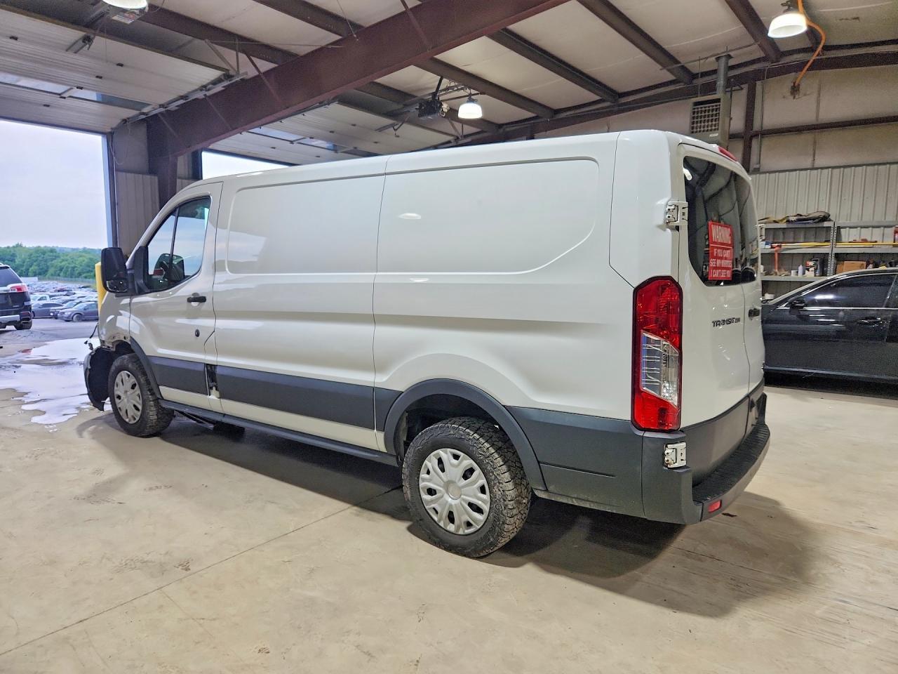 2018 Ford Transit - Фото 2