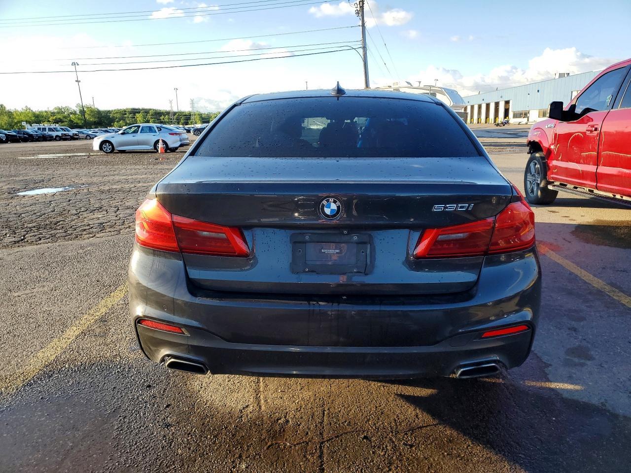 2019 BMW 530 I - Image 6