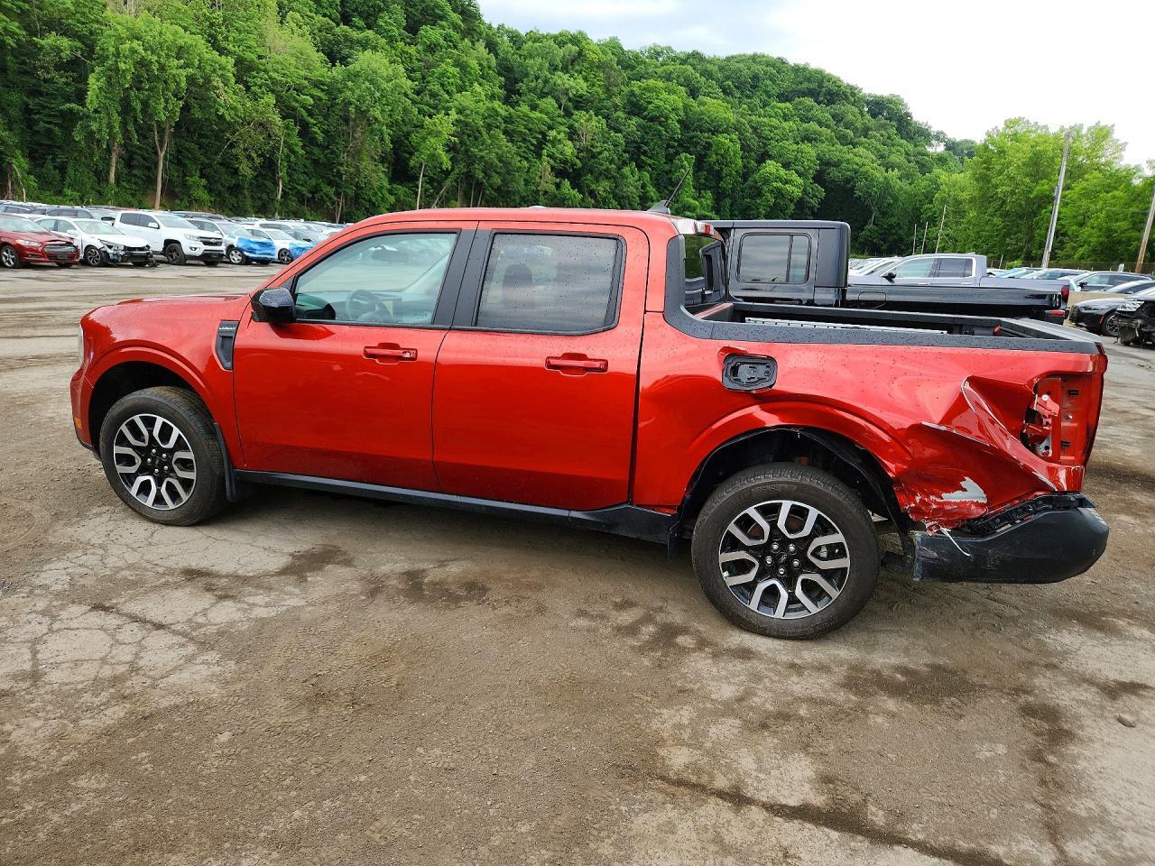 2024 Ford Maverick Lariat - Image 2