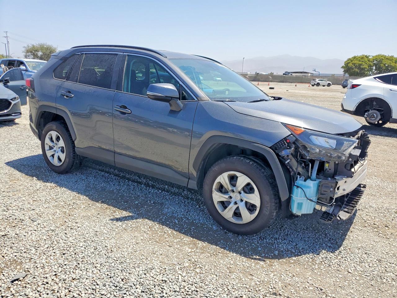 2019 Toyota Rav4 Le - Image 4