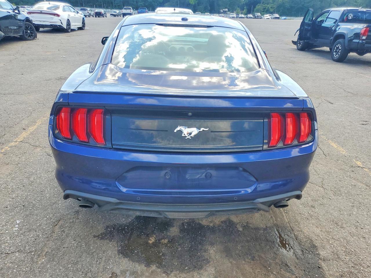 2018 Ford Mustang - Image 6