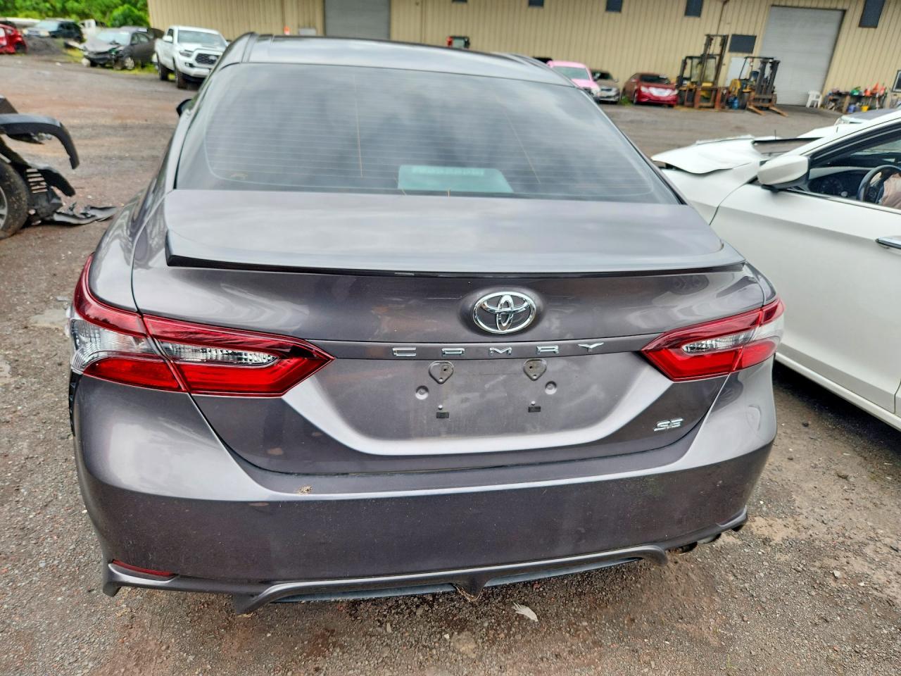 2024 Toyota Camry Se - Image 6