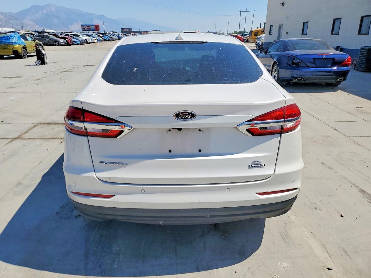 2020 Ford Fusion Se - Image 6