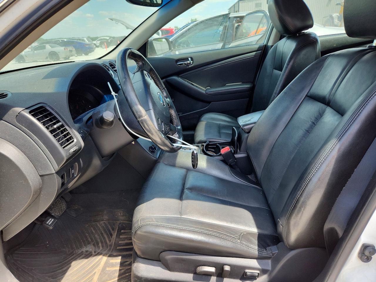 2010 Nissan Altima 2.5 - Фото 7