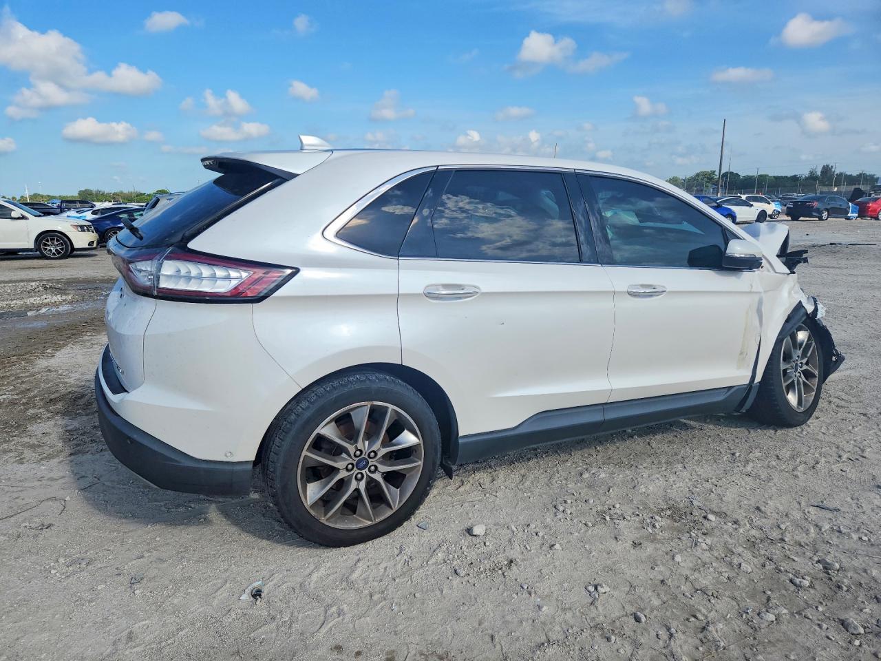 2015 Ford Edge Titanium - Фото 3