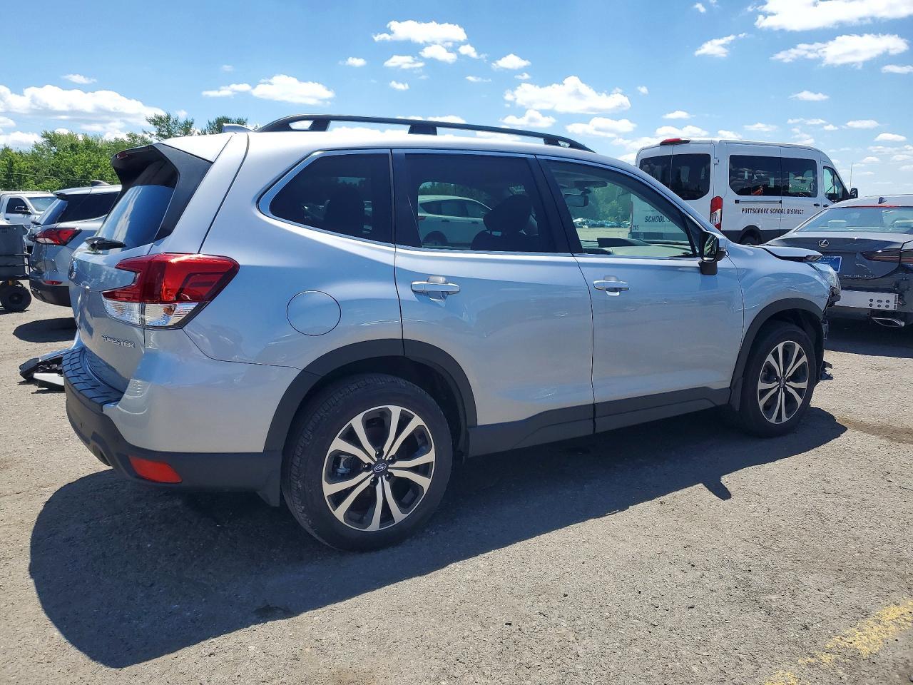 2023 Subaru Forester Limited - Фото 3