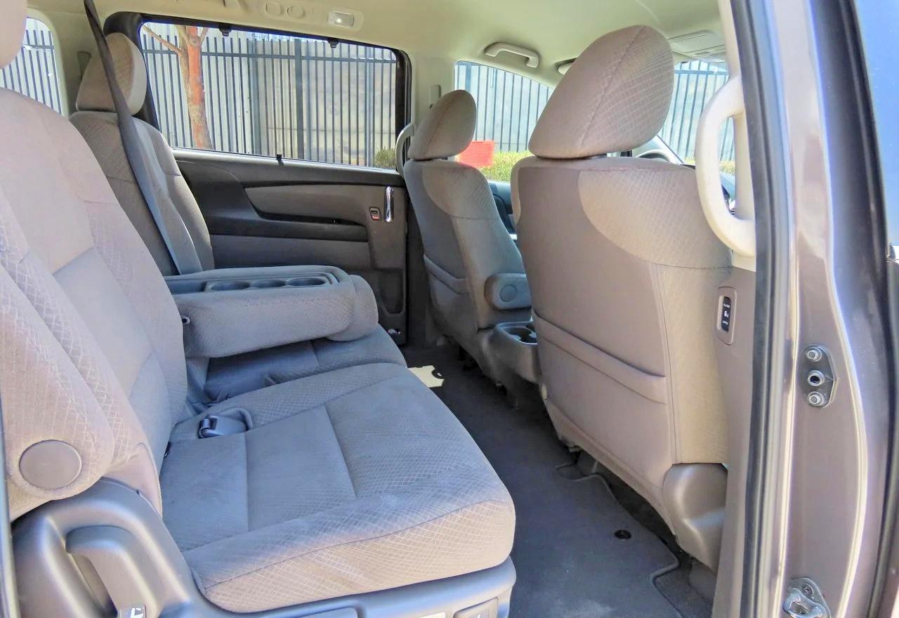 2015 Honda Odyssey Ex - Image 6