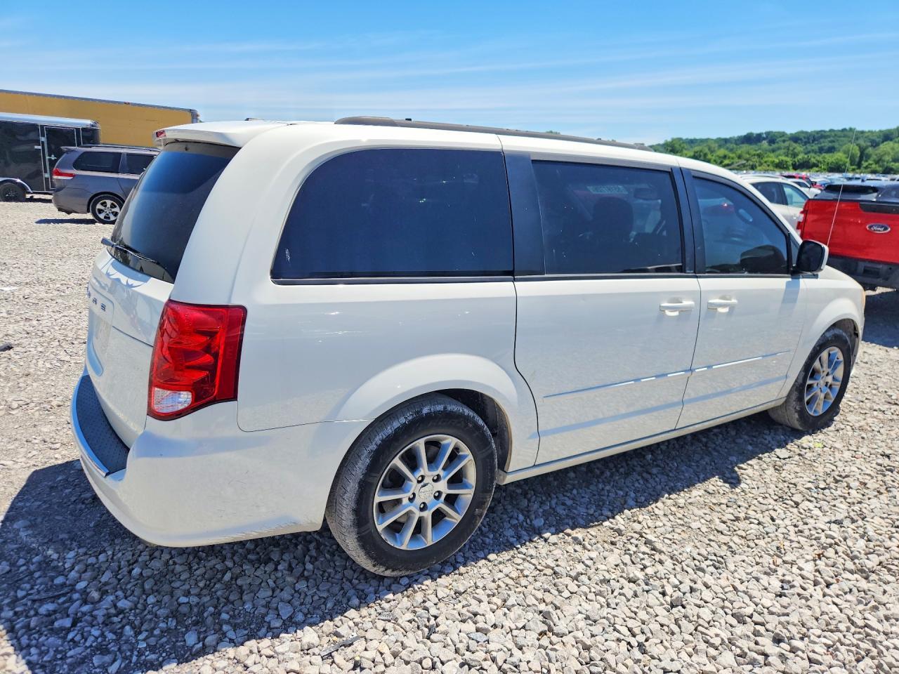 2013 Dodge Grand Caravan R - Image 3