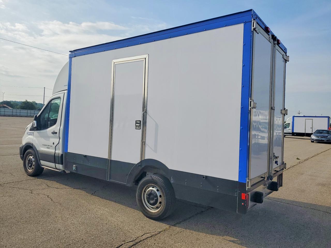 2023 Ford Transit - Refrigerated Box Truck - Фото 2