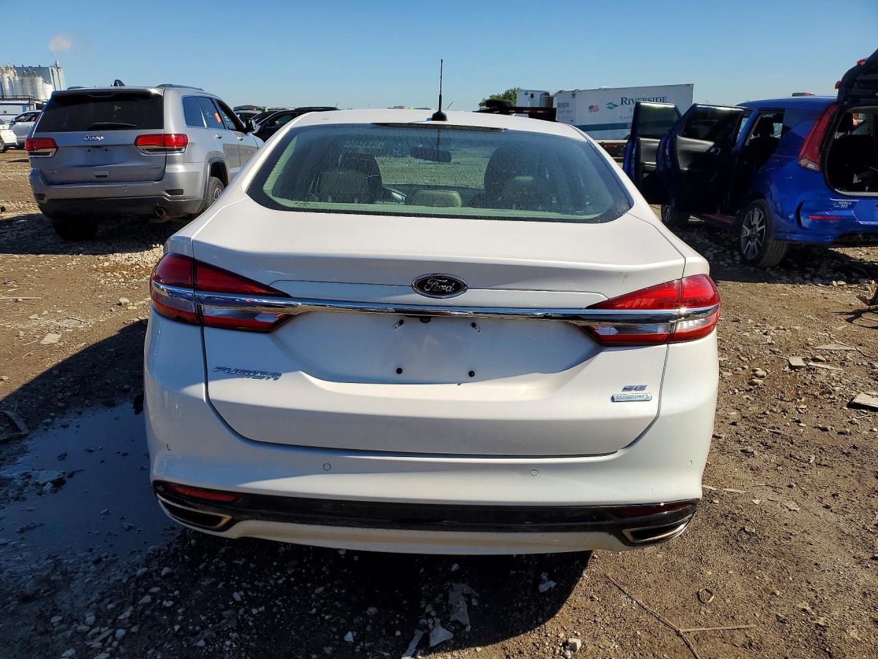 2017 Ford Fusion Se - Image 6