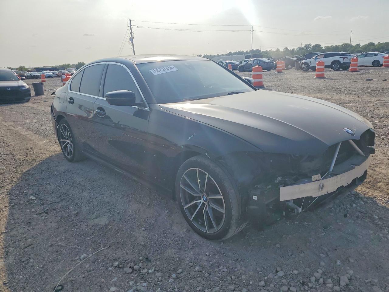 2022 BMW 330I - Фото 4