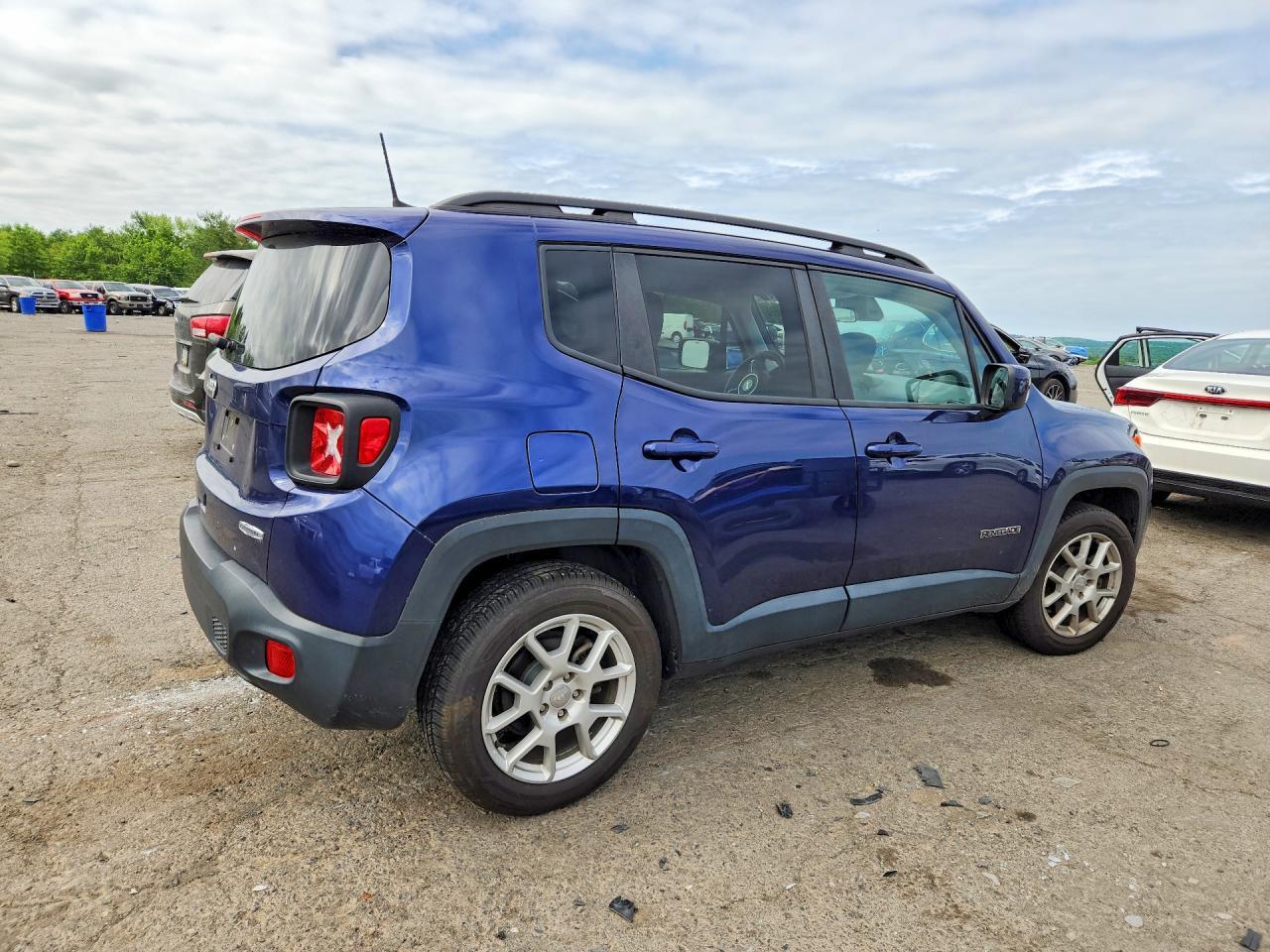 2019 Jeep Renegade Latitude - Фото 3