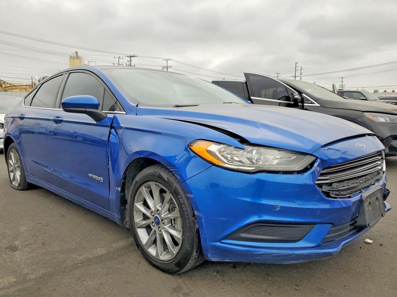 2017 Ford Fusion Se Hybrid - Image 4